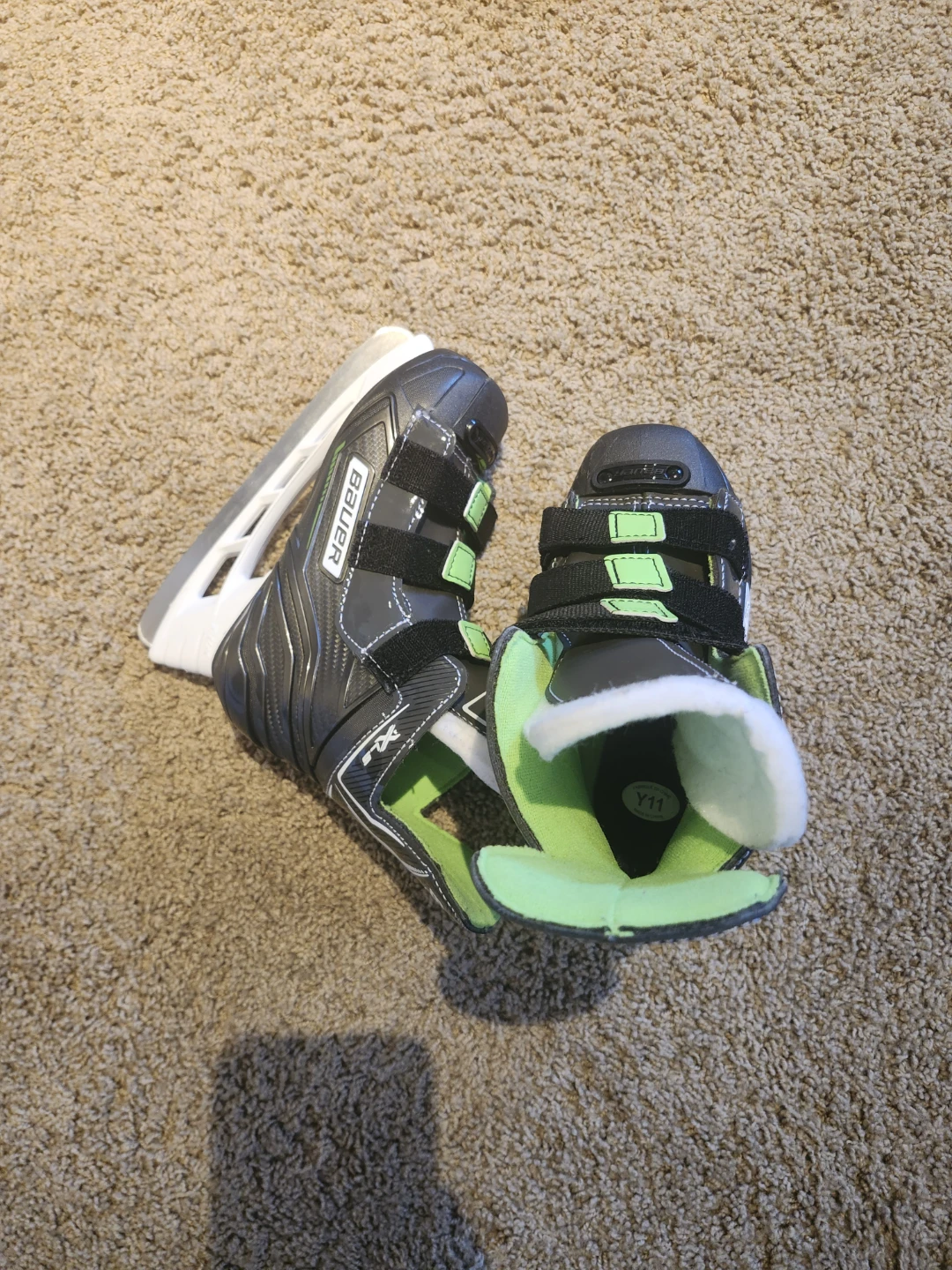 Bauer XLS Youth Hockey Skates - Size Y11 - photo 2