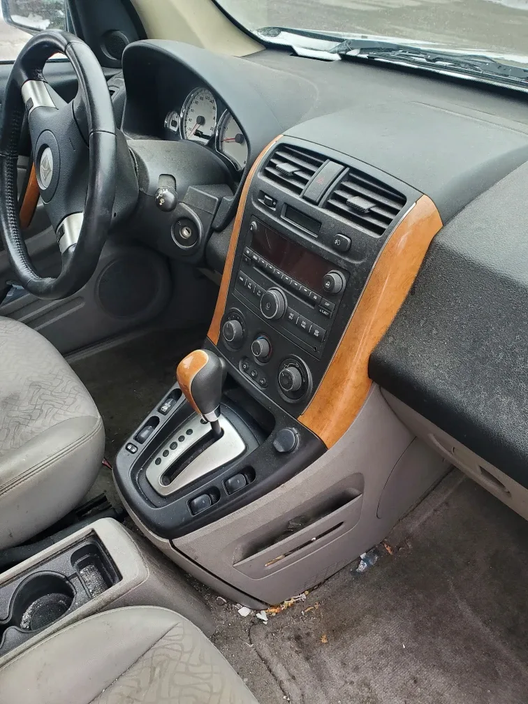 Saturn Vue SUV image indicator(6)