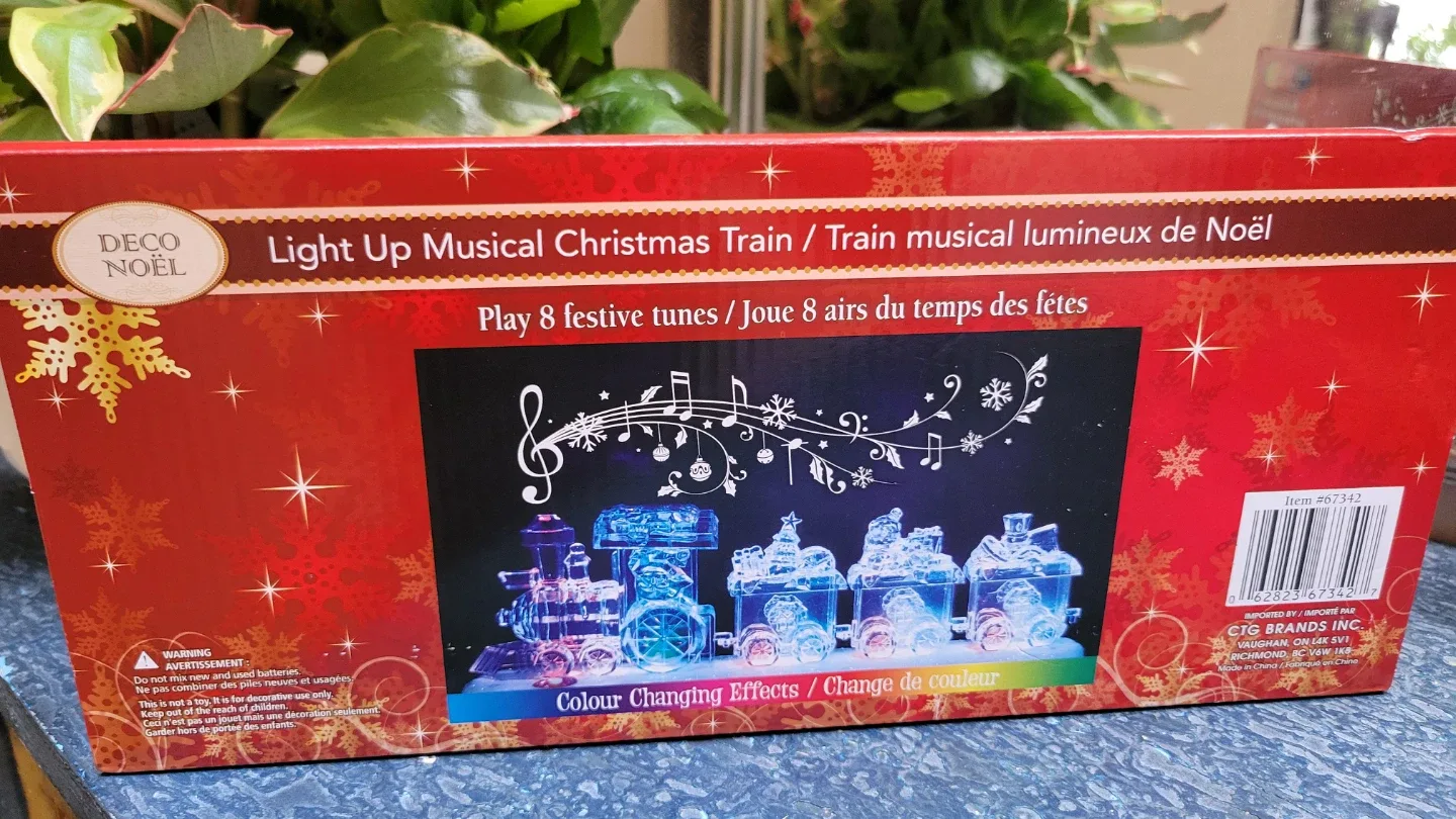 BrandNew LED Lighted Musical Crystal Train Plays8 XmasTunes image indicator(7)