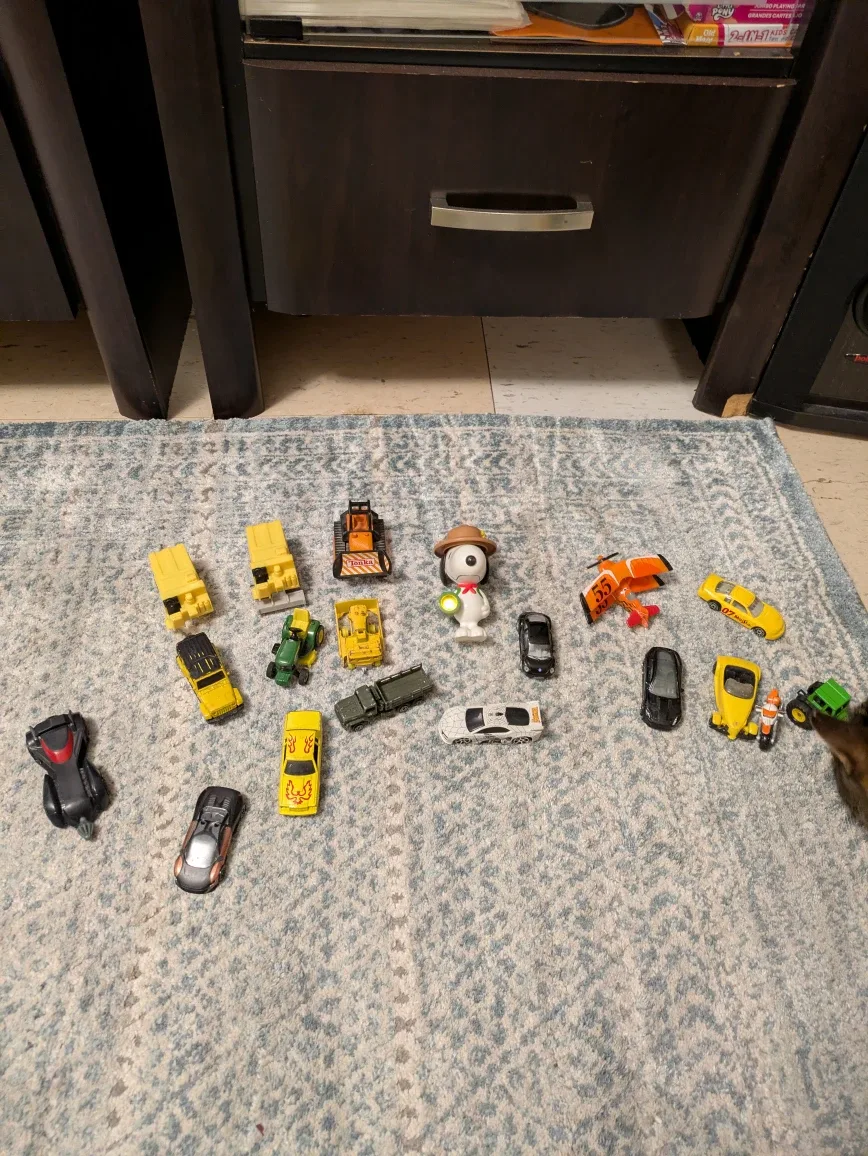 Assorted Toy Cars & Snoopy Figurine image indicator(3)