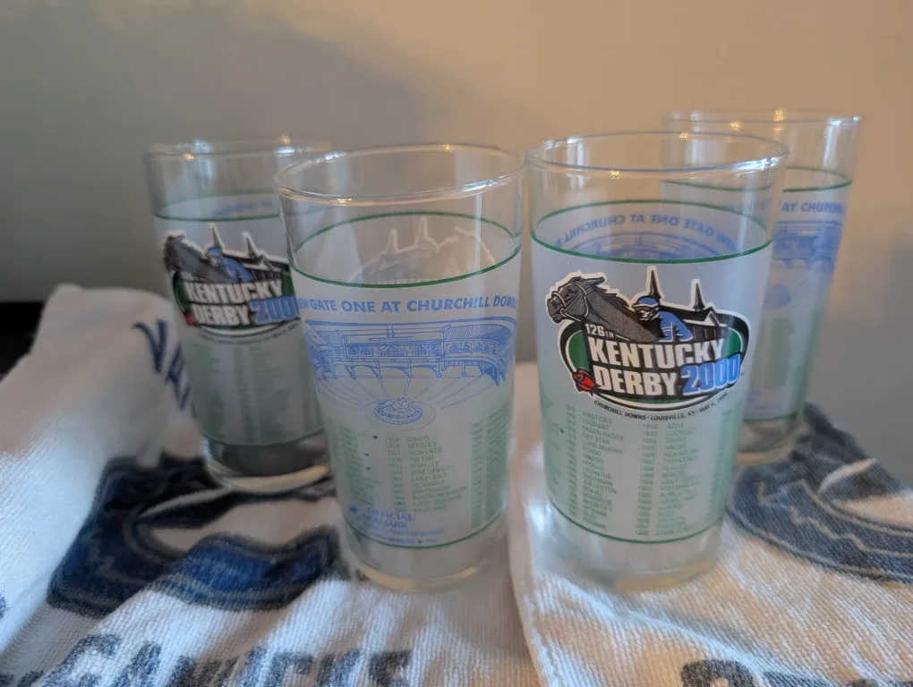 4 Kentucky Derby 2000 Collector Glasses
