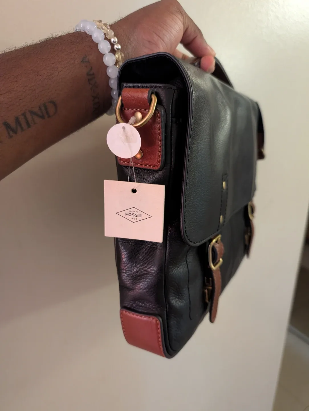 Fossil Defender Portfolio Black Leather Bag image indicator(6)