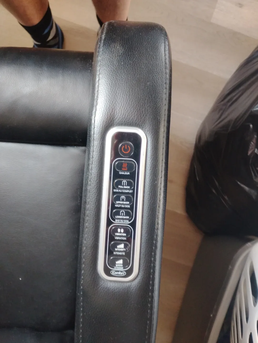 iComfort Black Massage Chair image indicator(2)