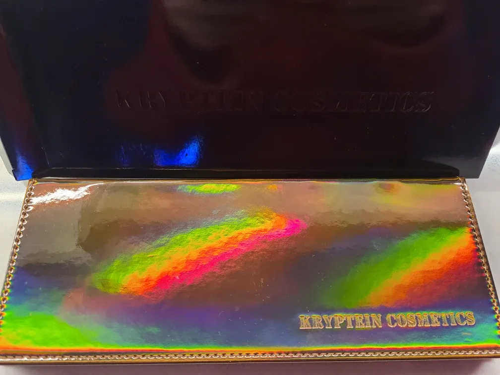 Kryptein Cosmetics Burnt Forest Eyeshadow Palette image indicator(2)