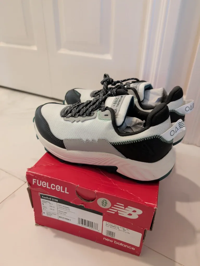 New Balance FuelCell 2190 Trail Running Shoes - Women's US 5