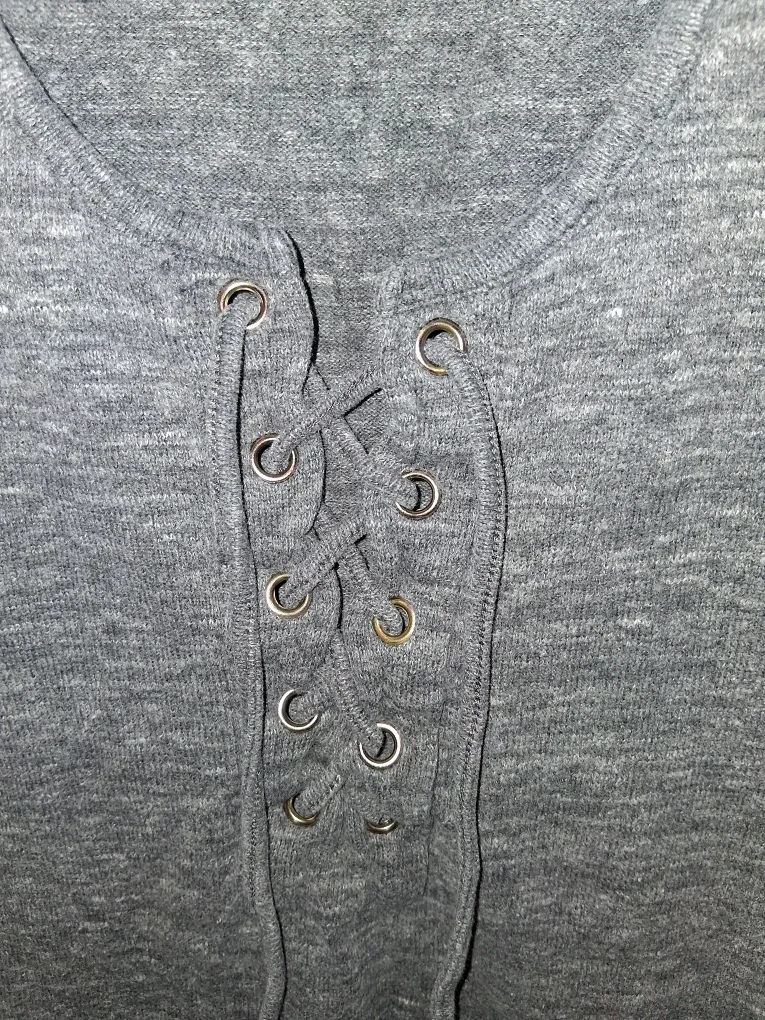 Forever 21 Grey Tank Top - Size S image indicator(3)
