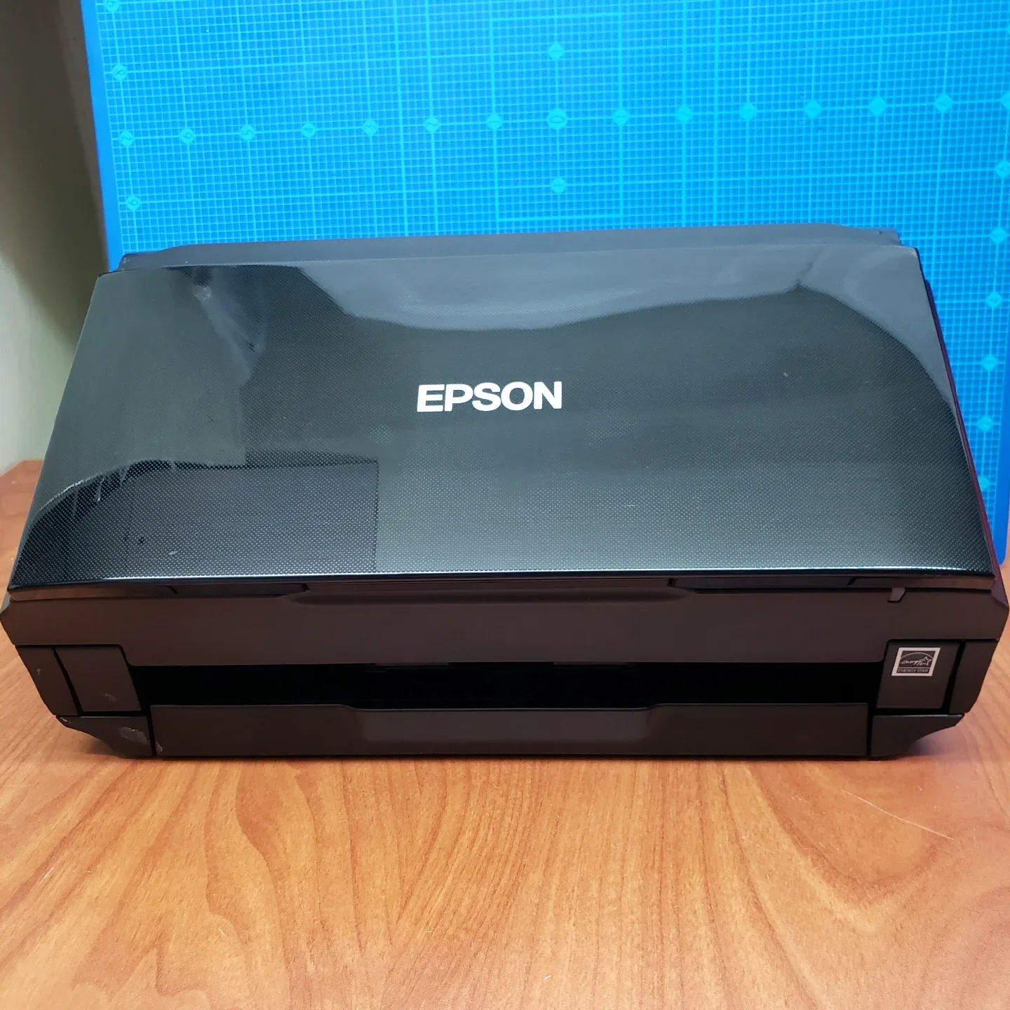 Epson DS-510 Color Document Scanner image indicator(2)