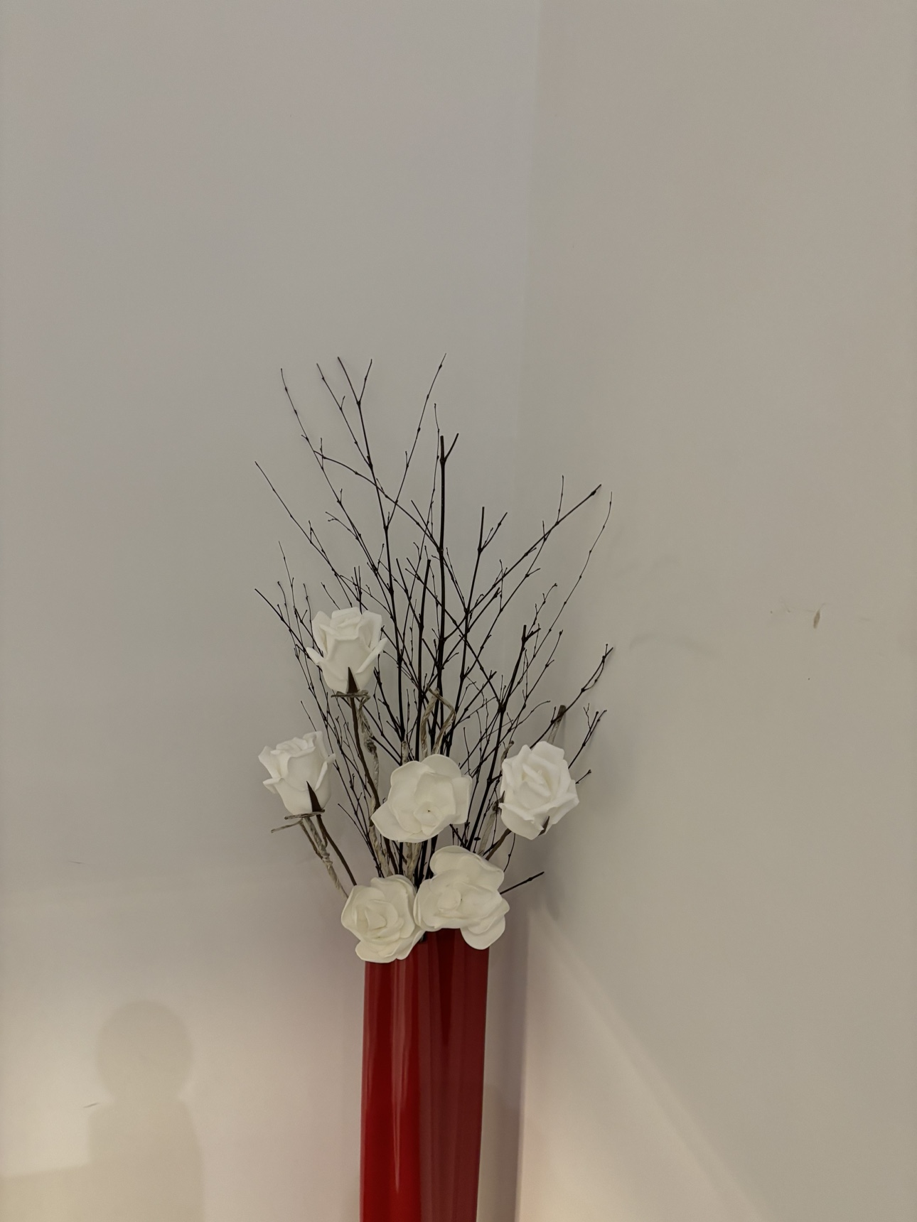 Vase with flowers - photo 2