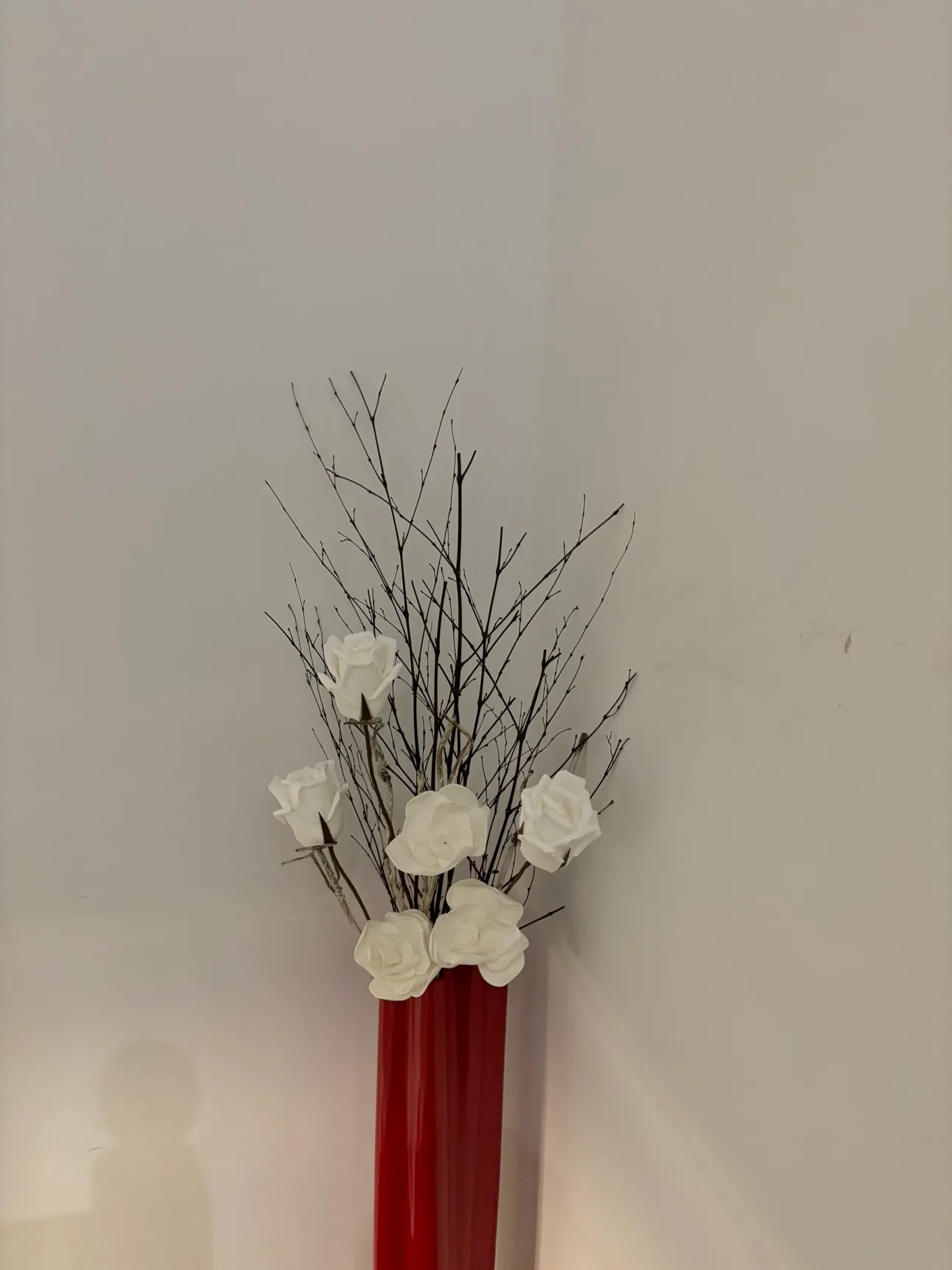 Vase with flowers image indicator(2)