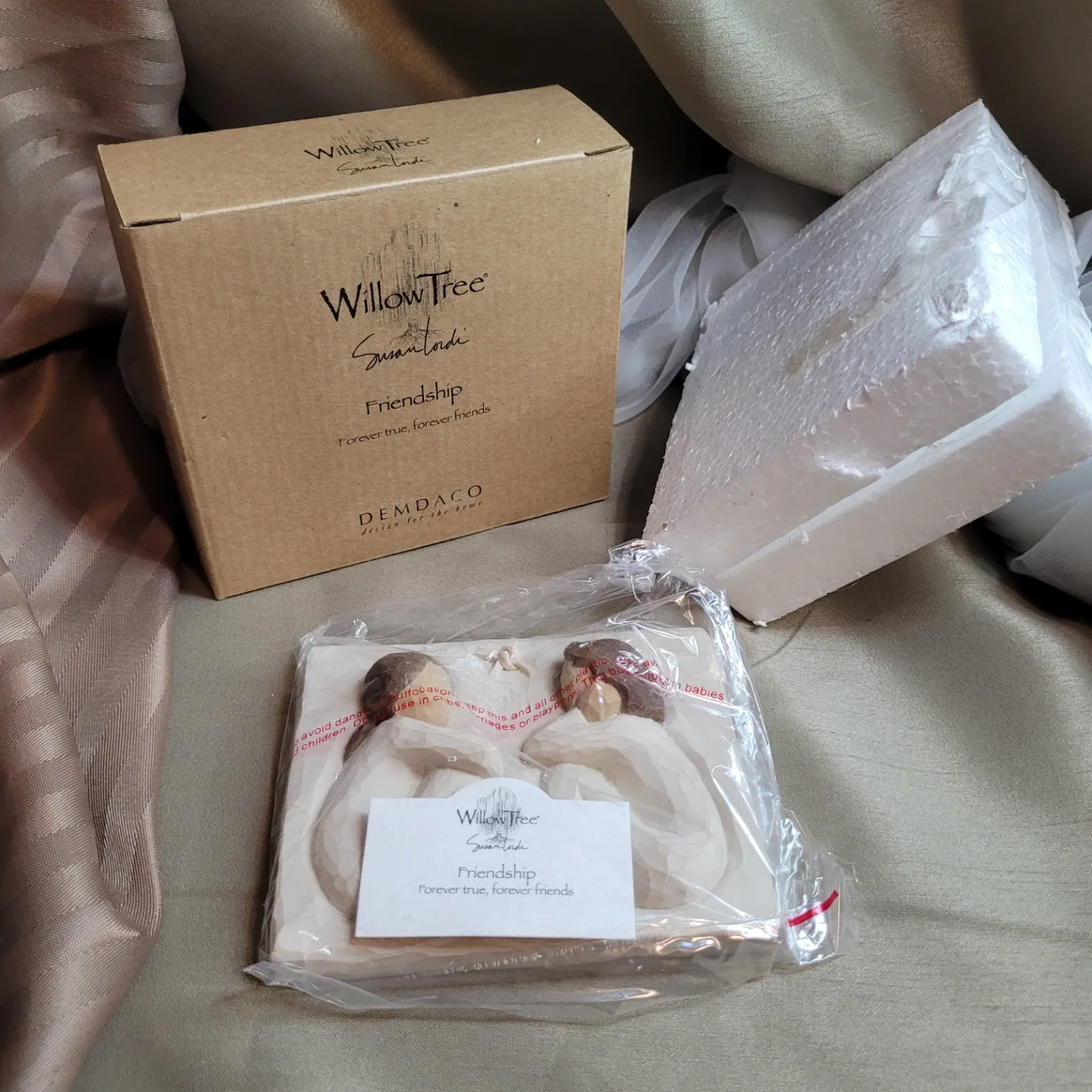 5" x 4" Willow Tree “Friendship“ Wall Decor Demdaco 2001 image indicator(4)