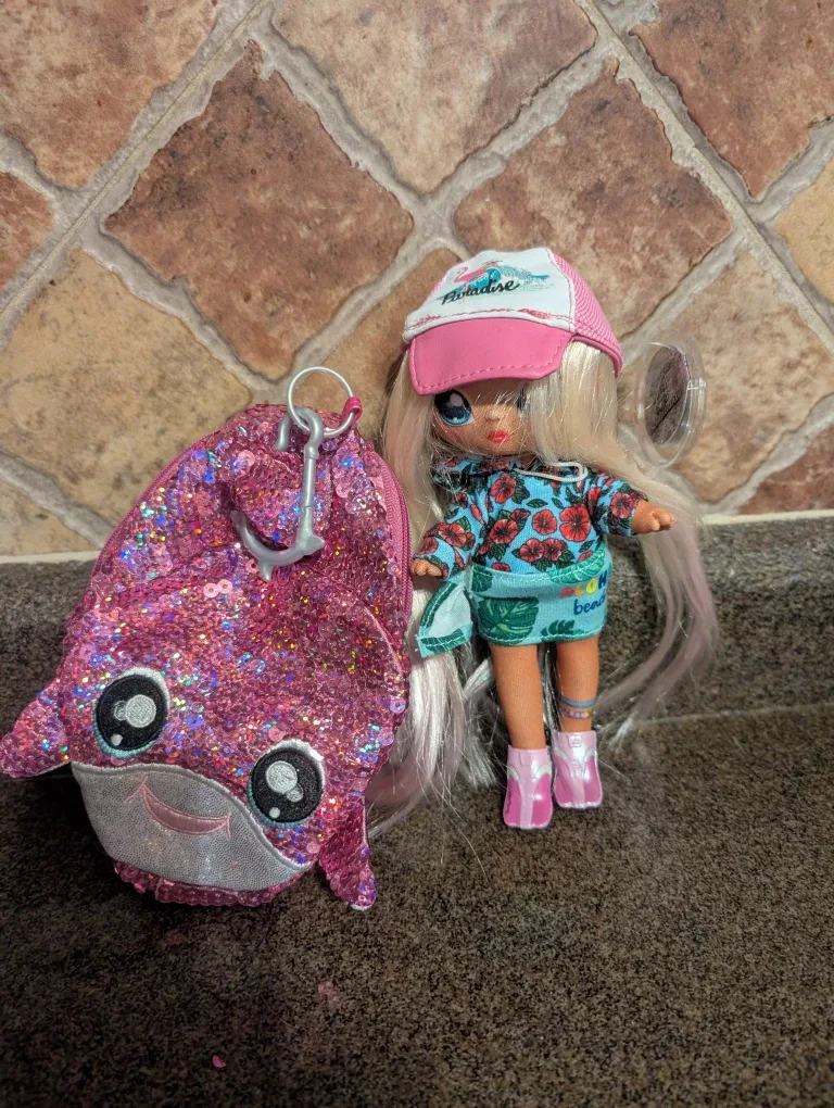 Na! Na! Na! Surprise Doll & Plush Purse image indicator(5)