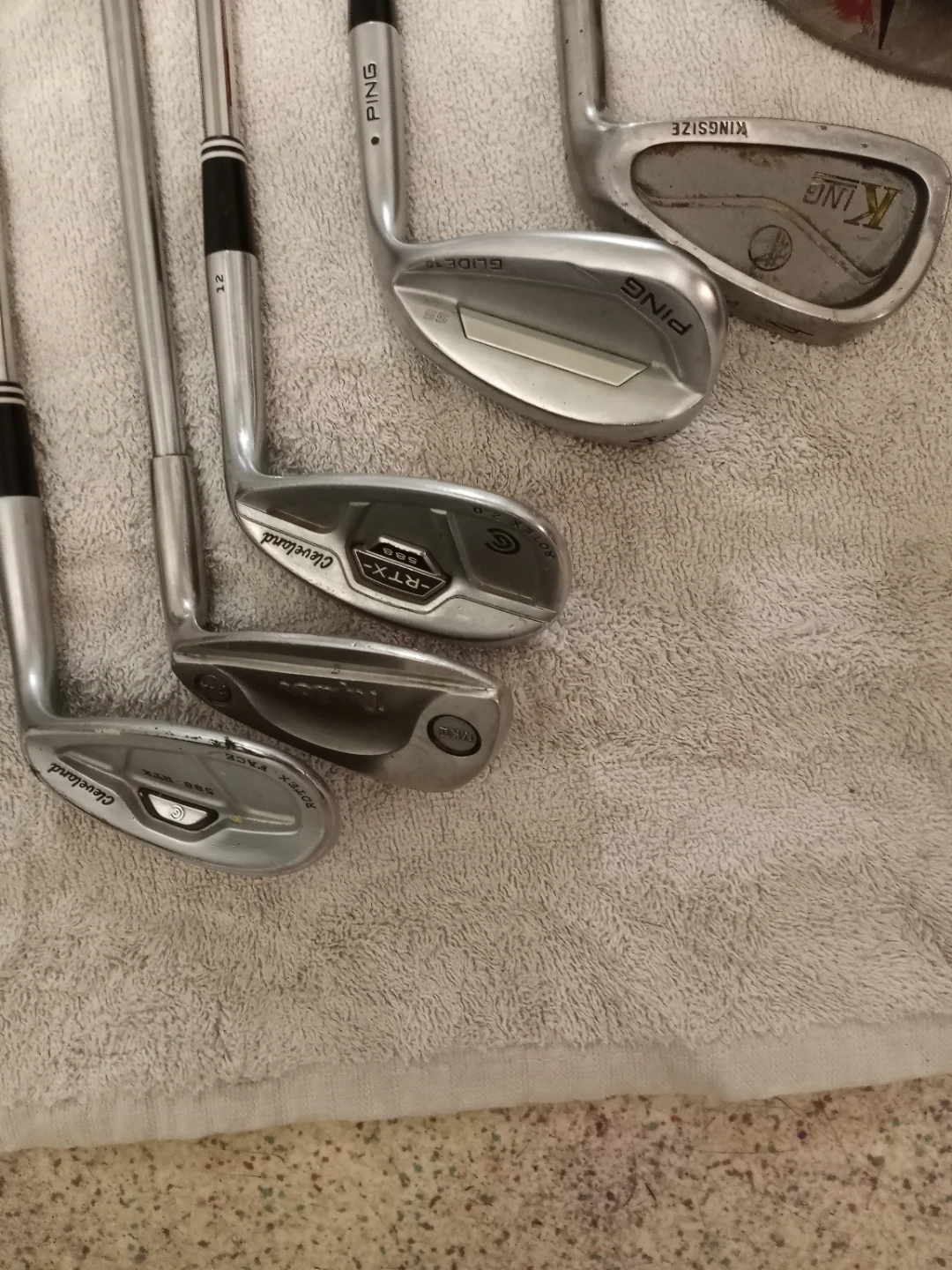 Mixed Set of Golf Clubs - Ping, Cleveland, King - photo 4