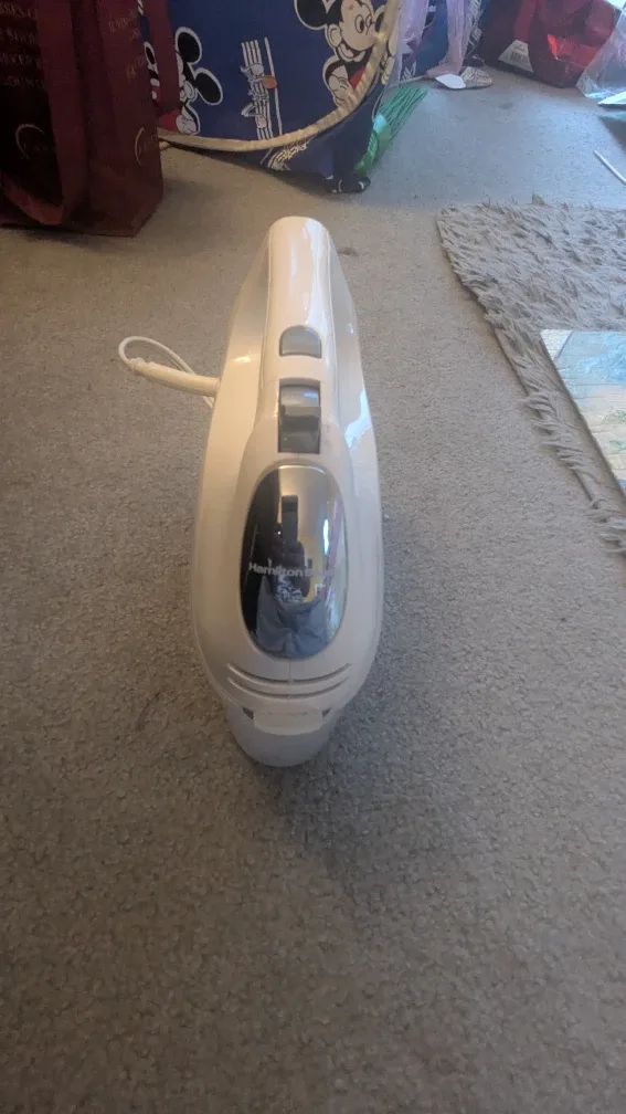 Hamilton Beach 6 Speed Hand Mixer and Cake Blender