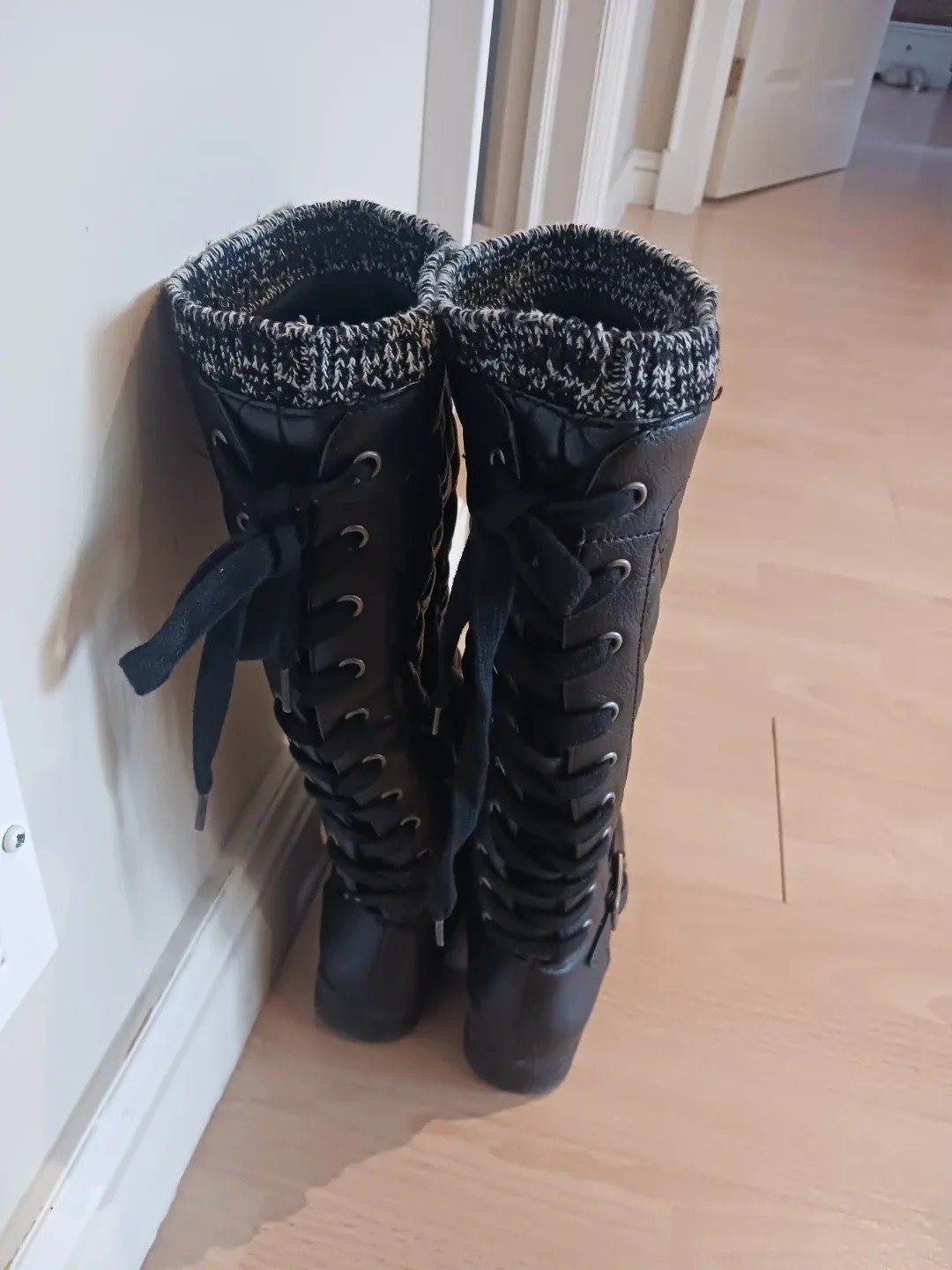 Black Knee-High Boots, Size 7 image indicator(2)