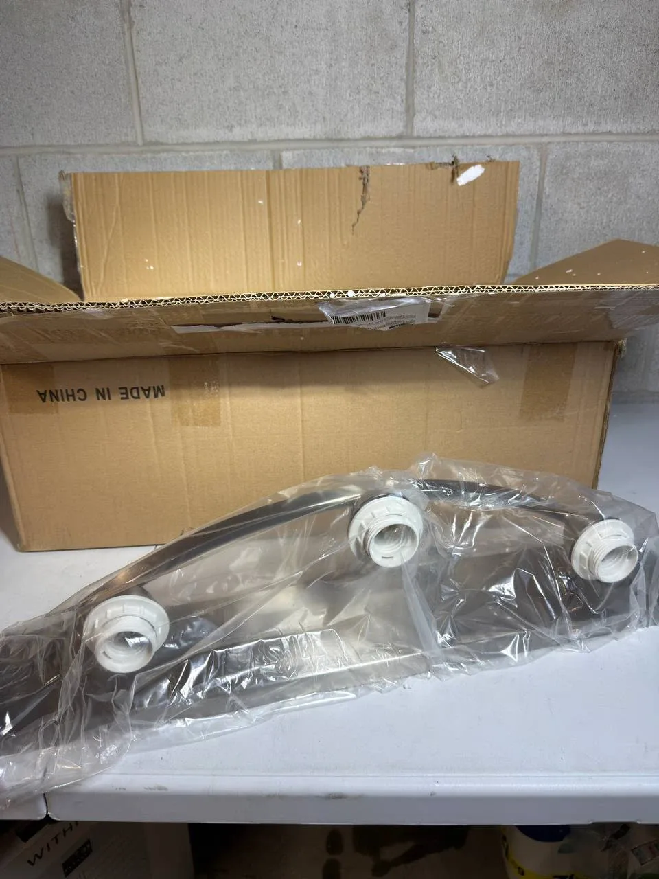 Dorence Bathroom Vanity Light Bar - Modern Glass Shade image indicator(4)