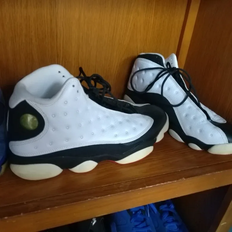 Jordans like new size 10.5 image indicator(7)