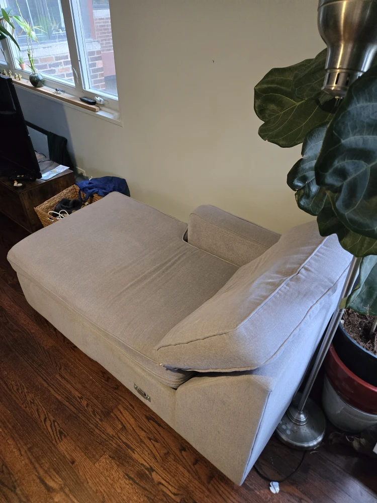 FREE Small Chaise - photo 3