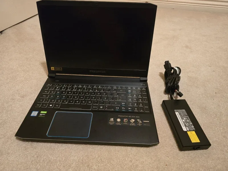 Acer Predator Helios 300 Gaming Laptop image indicator(2)