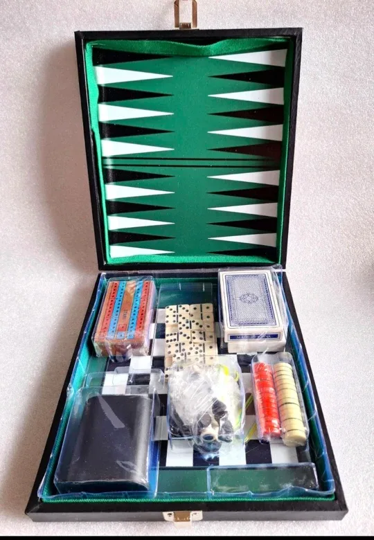 Game Parlor: Backgammon, Dominoes, Chess Set image indicator(2)