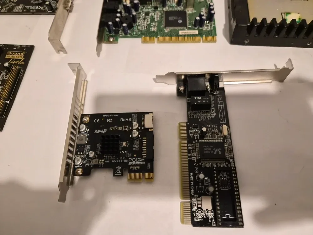 Sound Blaster Live! & Assorted PC Cards image indicator(3)