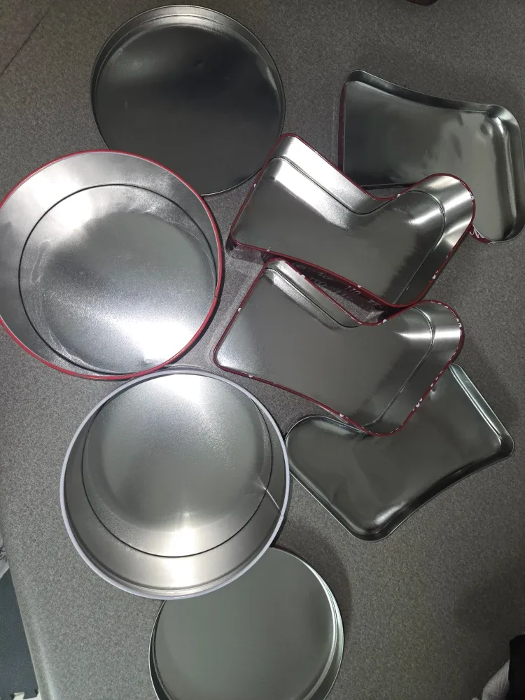 Christmas Cookie Tins - Santa & Stocking image indicator(5)