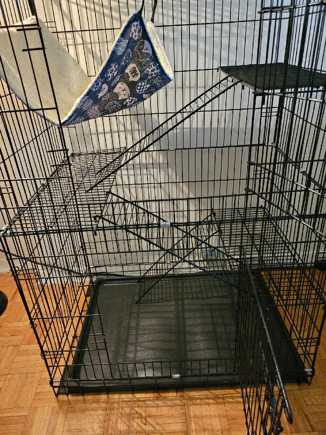 Large Indoor/Outdoor Cage for Small Animals image indicator(2)