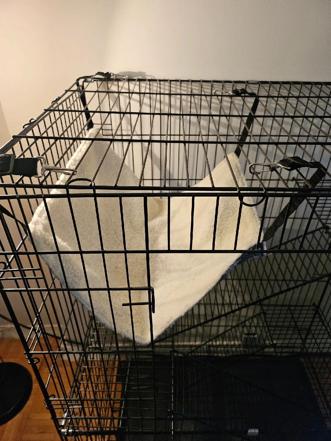 Large Indoor/Outdoor Cage for Small Animals image indicator(3)
