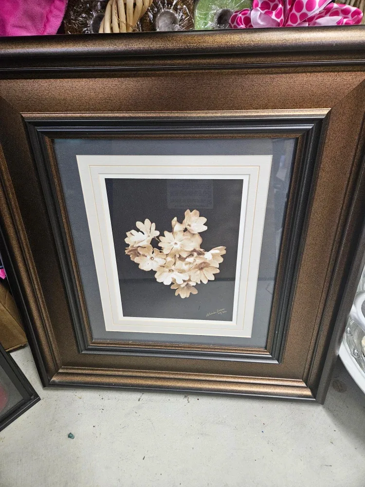 2 large Framed Flower Print image indicator(2)