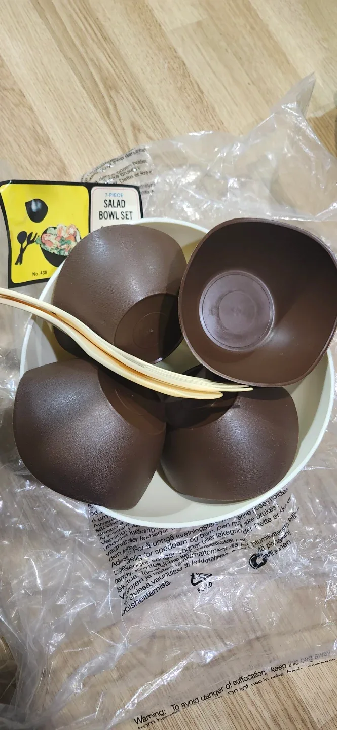 Aventura 7-Piece Salad Bowl Set - New in Package image indicator(3)