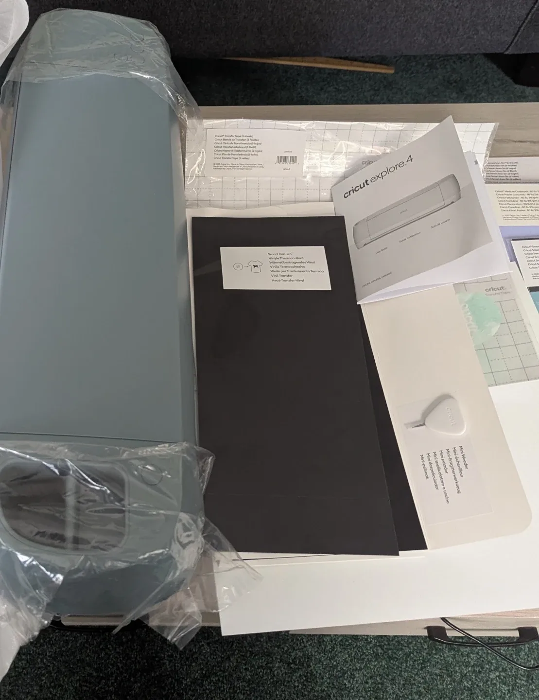 Cricut Explore 4 Smart Cutting Machine Bundle - Like New! image indicator(6)