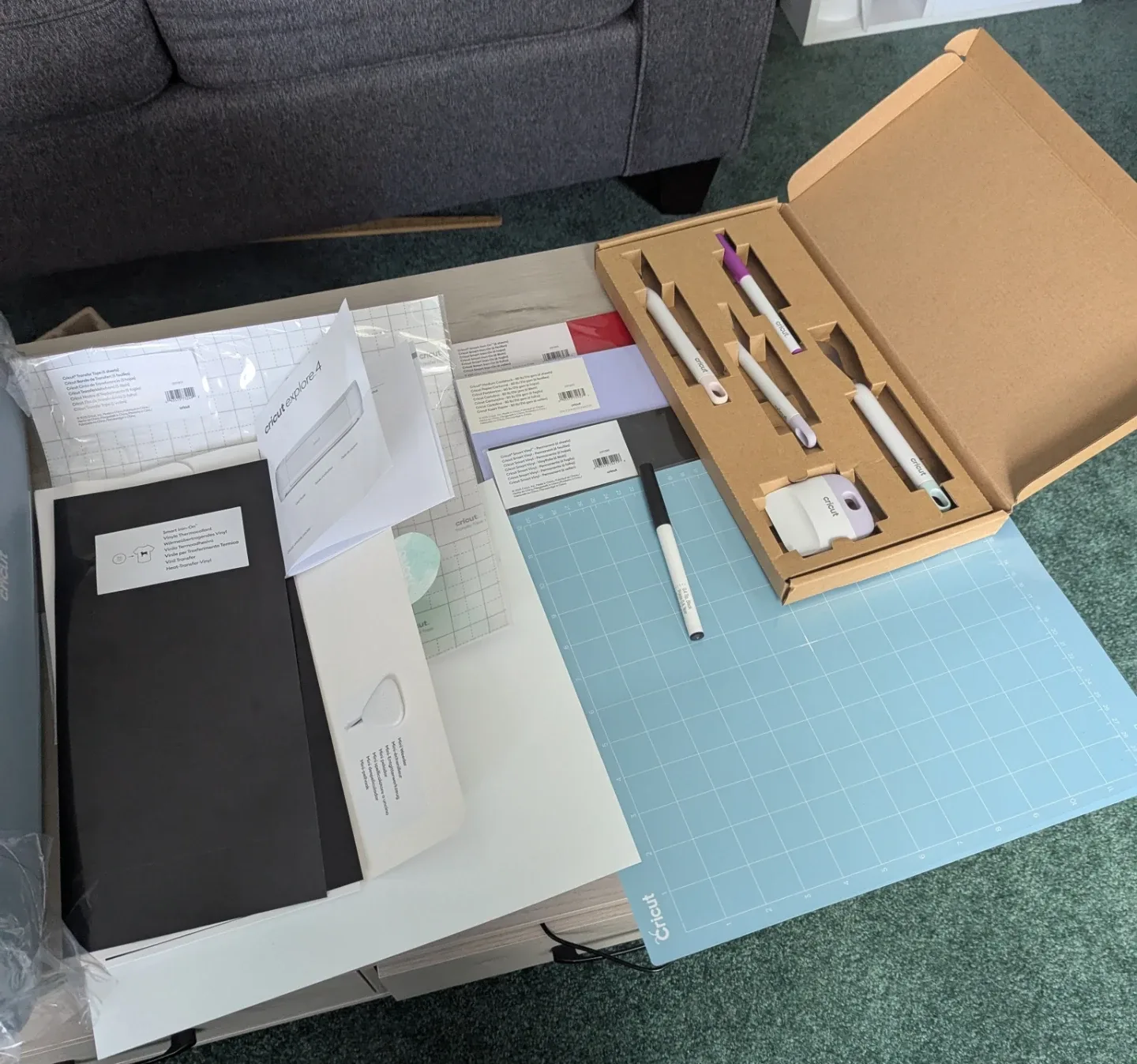 Cricut Explore 4 Smart Cutting Machine Bundle - Like New! image indicator(7)