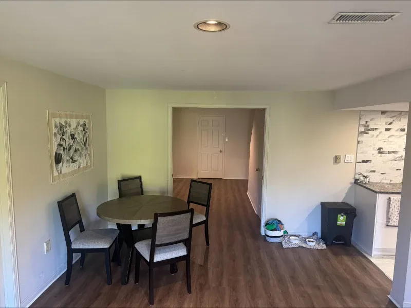 2 bedroom ravin view basment image indicator(6)