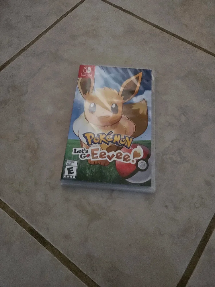 Pokemon Let's Go Eevee for Nintendo Switch image indicator(2)
