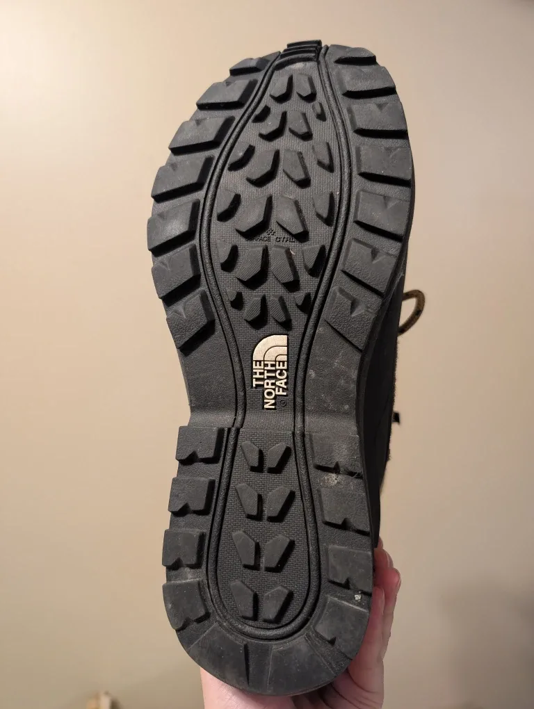 The North Face Waterproof Winter Boots - Size 8 image indicator(6)