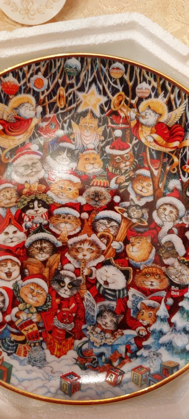 Franklin Mint Santa Claws Collector Plate by Bill Bell image indicator(2)