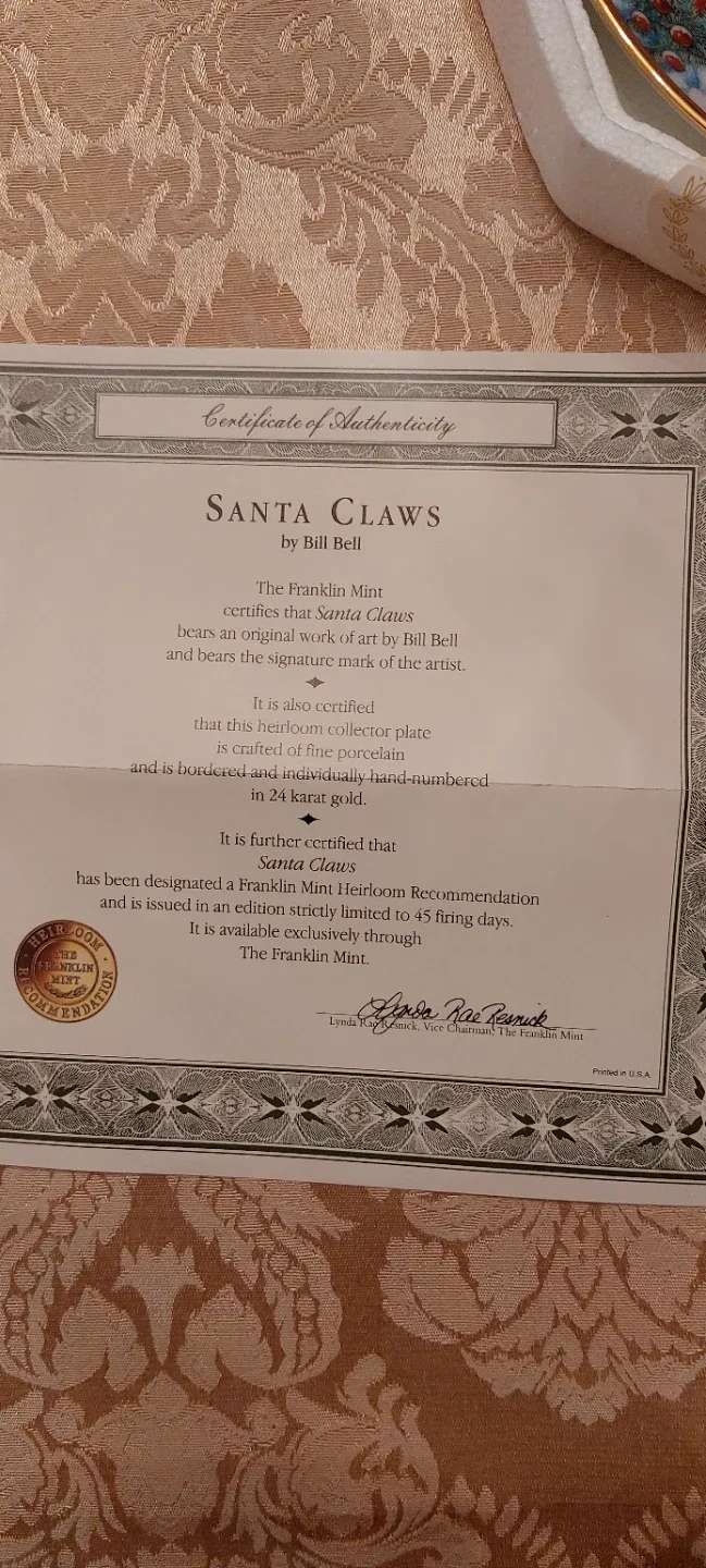 Franklin Mint Santa Claws Collector Plate by Bill Bell image indicator(3)
