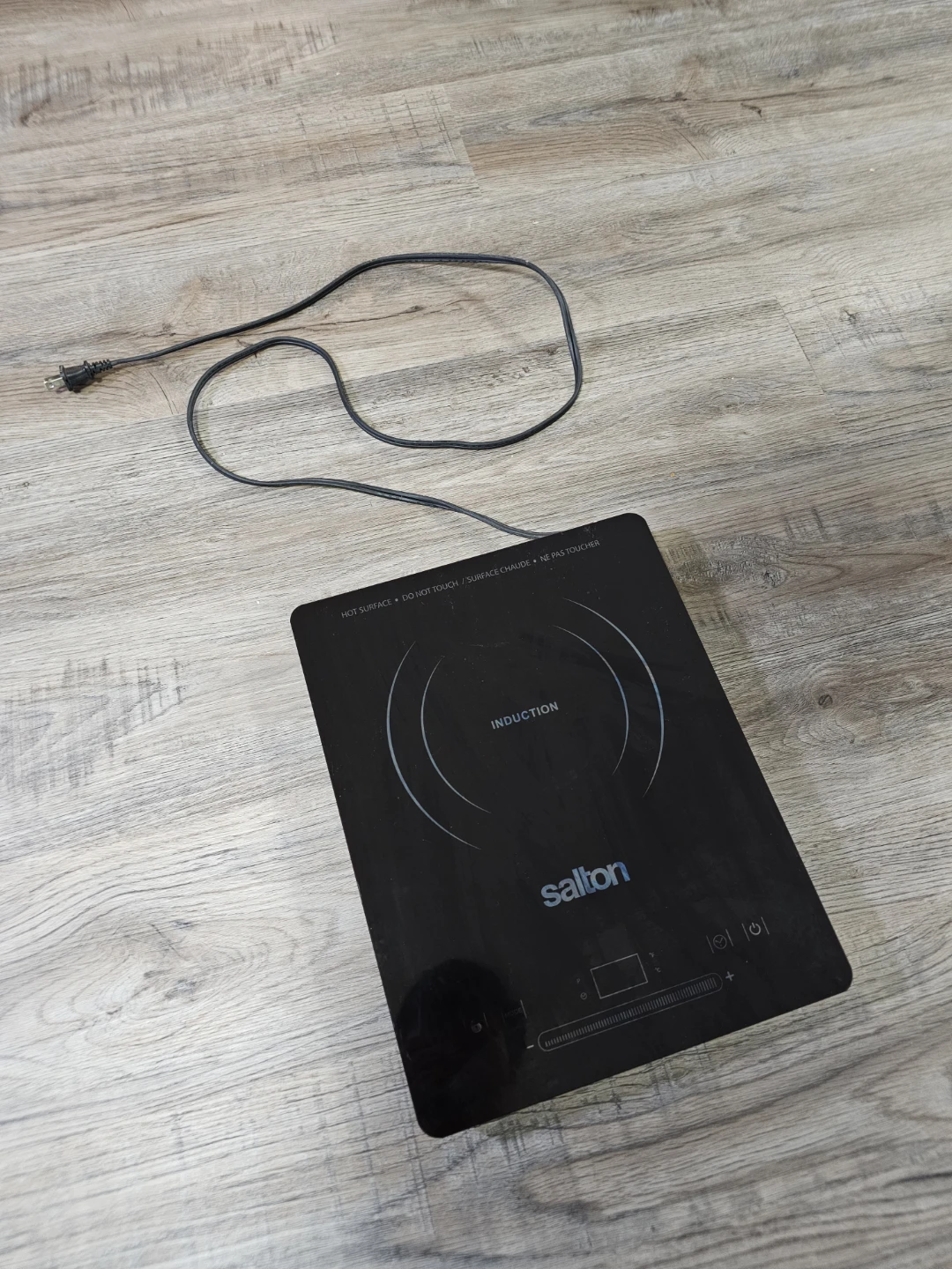 Salton Slim Induction Cooktop
