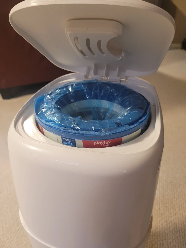 Diaper Genie with 4 Refills (1080 Diapers Total) - photo 2
