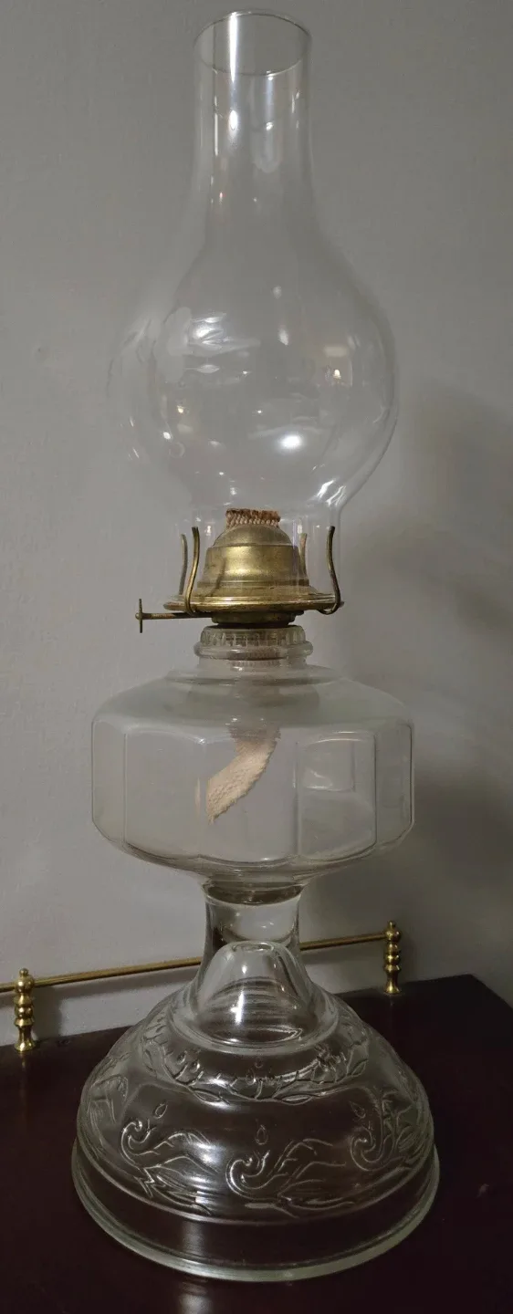 Antique Early 1900's Kerosene Oil Lamp image indicator(2)