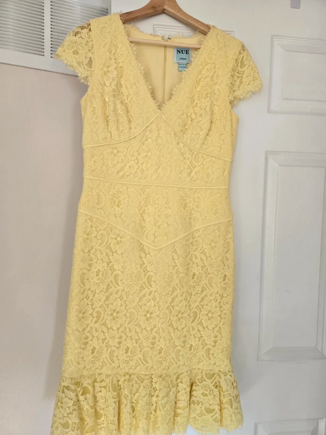NUE by Shani Yellow Lace Dress - Size 6
