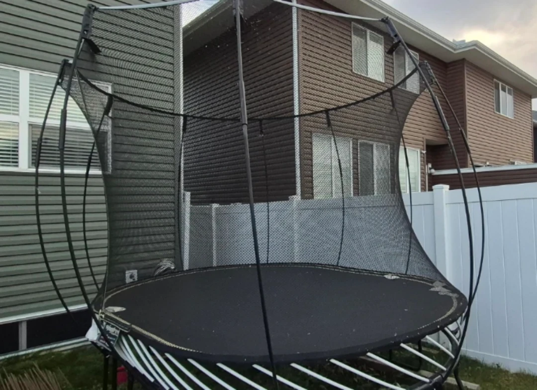 Springfree Trampoline - Medium Oval