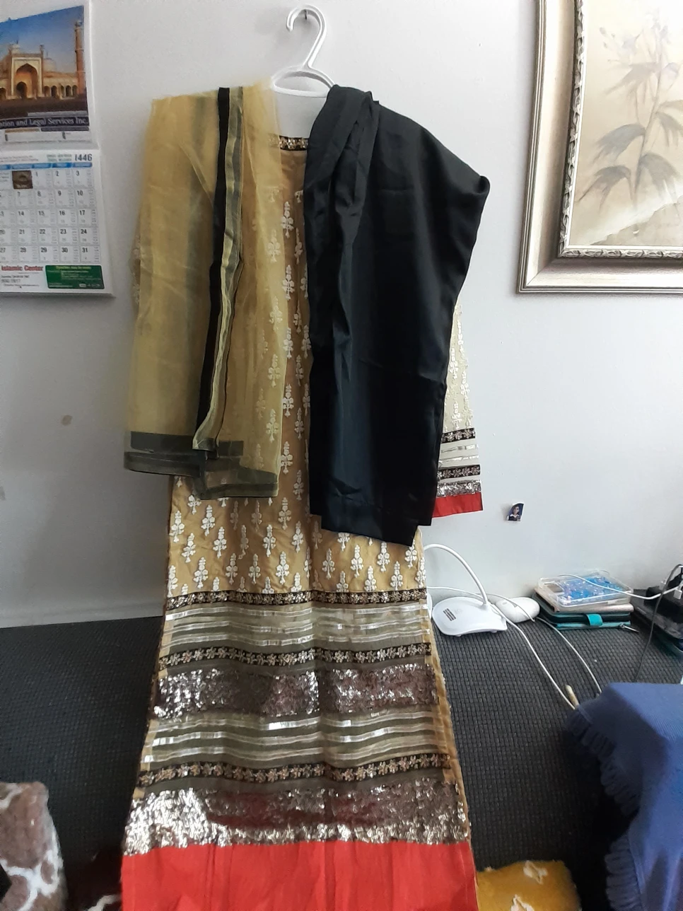Salwar Kameez Suit - Gold & Red - photo 3