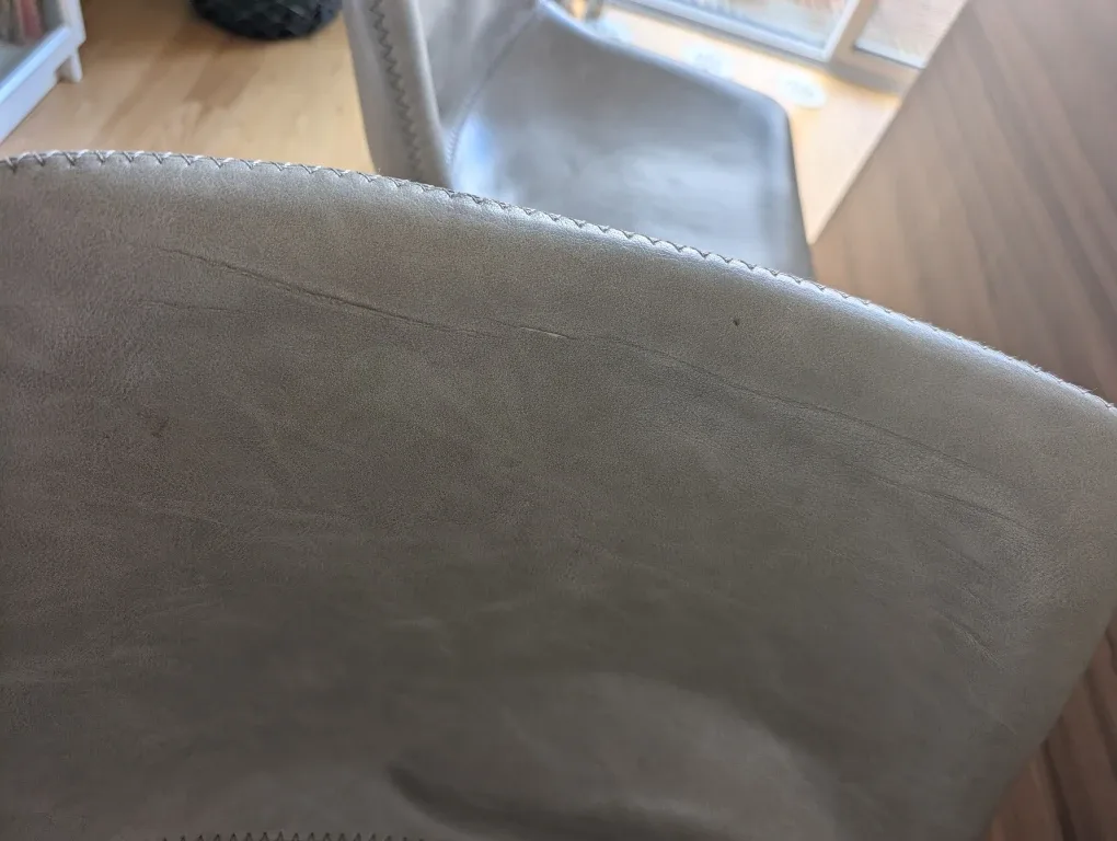 Beige Bar Stools with Black Metal Legs image indicator(3)