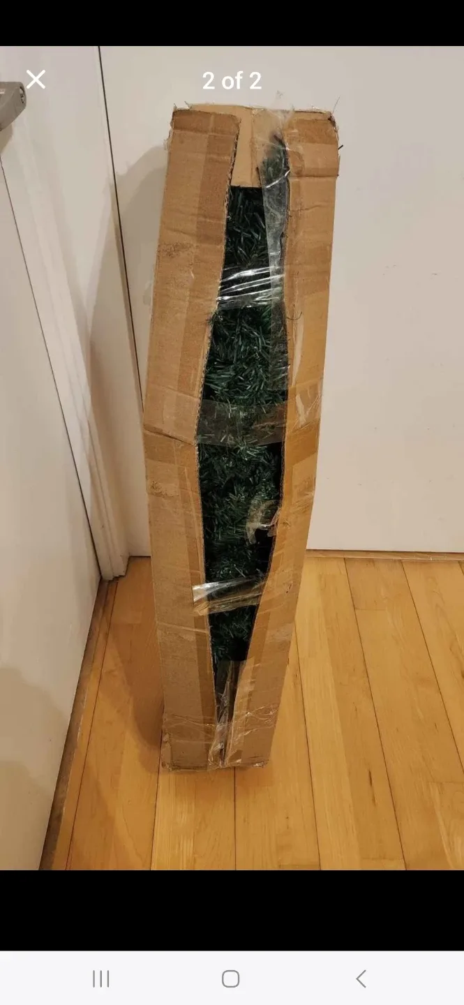 3 ft Christmas Tree with Ornaments (New In Box) image indicator(2)