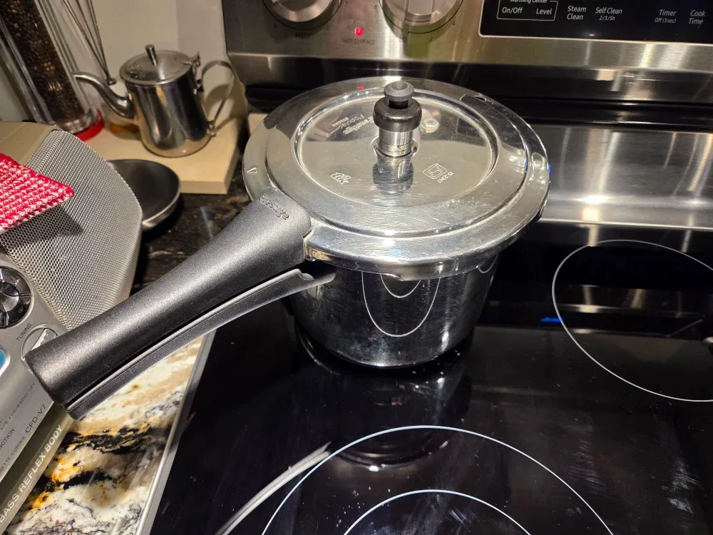 Prestige 3.0 L Pressure Cooker