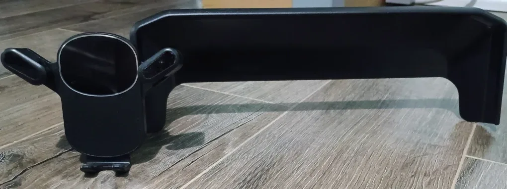 Mitsubishi Outlander Phone Holder image indicator(3)