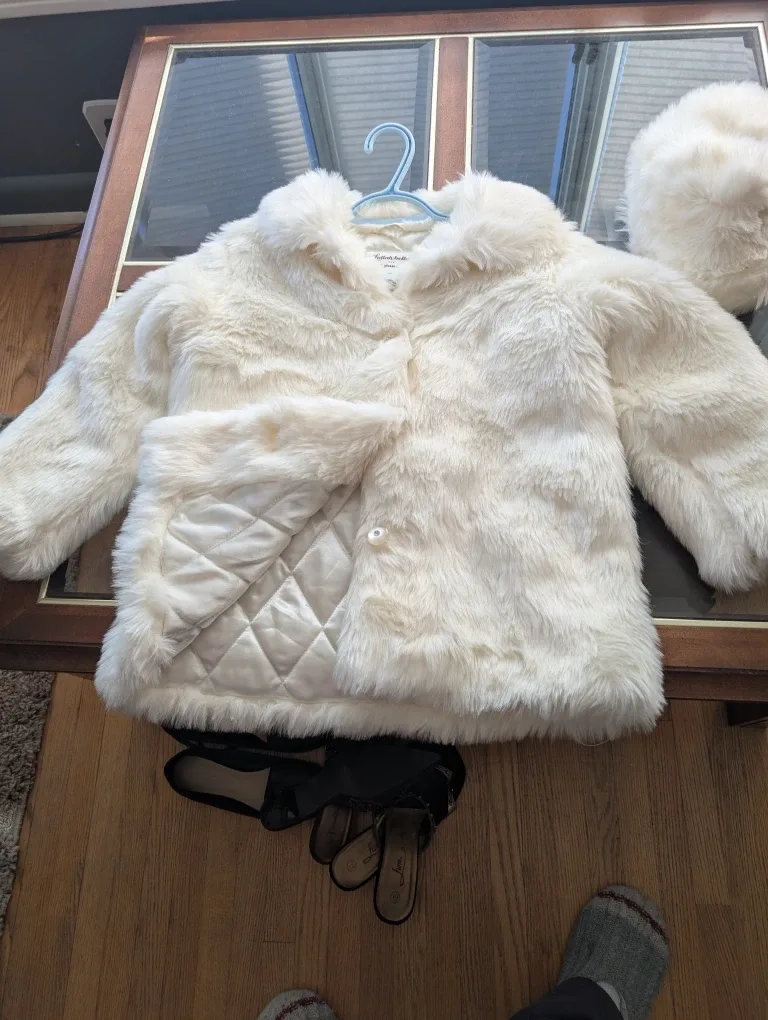 Hartstrings Faux Fur Coat - Size 6/7 with hat