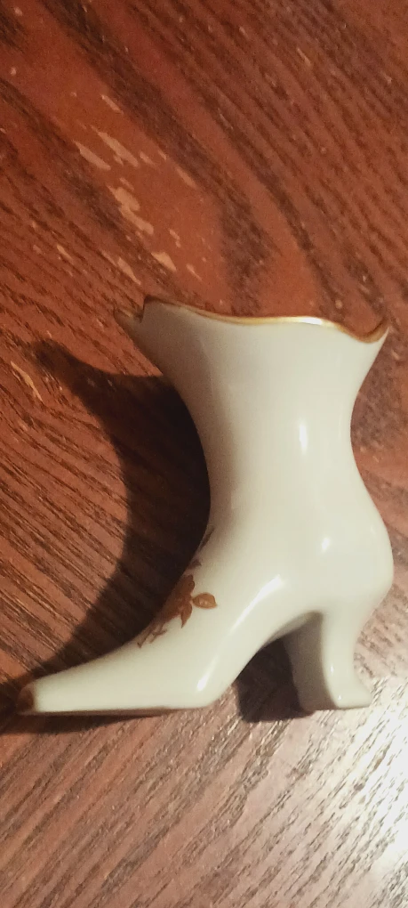 Limoges France 22K Gold Trim Porcelain Boot Figurine - photo 3