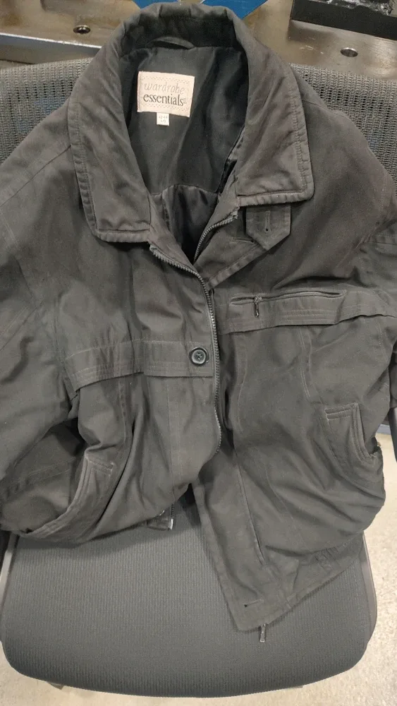 Wardrobe Essentials Black Jacket - Size L image indicator(3)