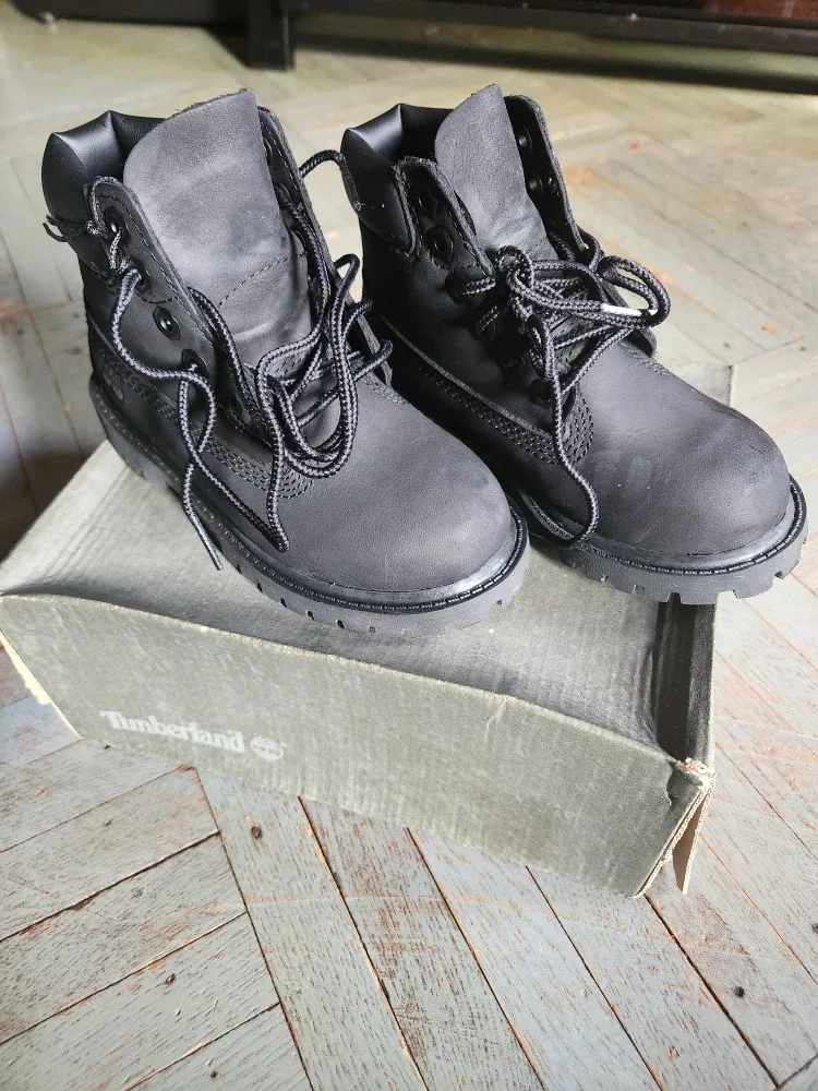 Timberland Premium Waterproof Boots - Size 9M - Black Nubuck image indicator(2)